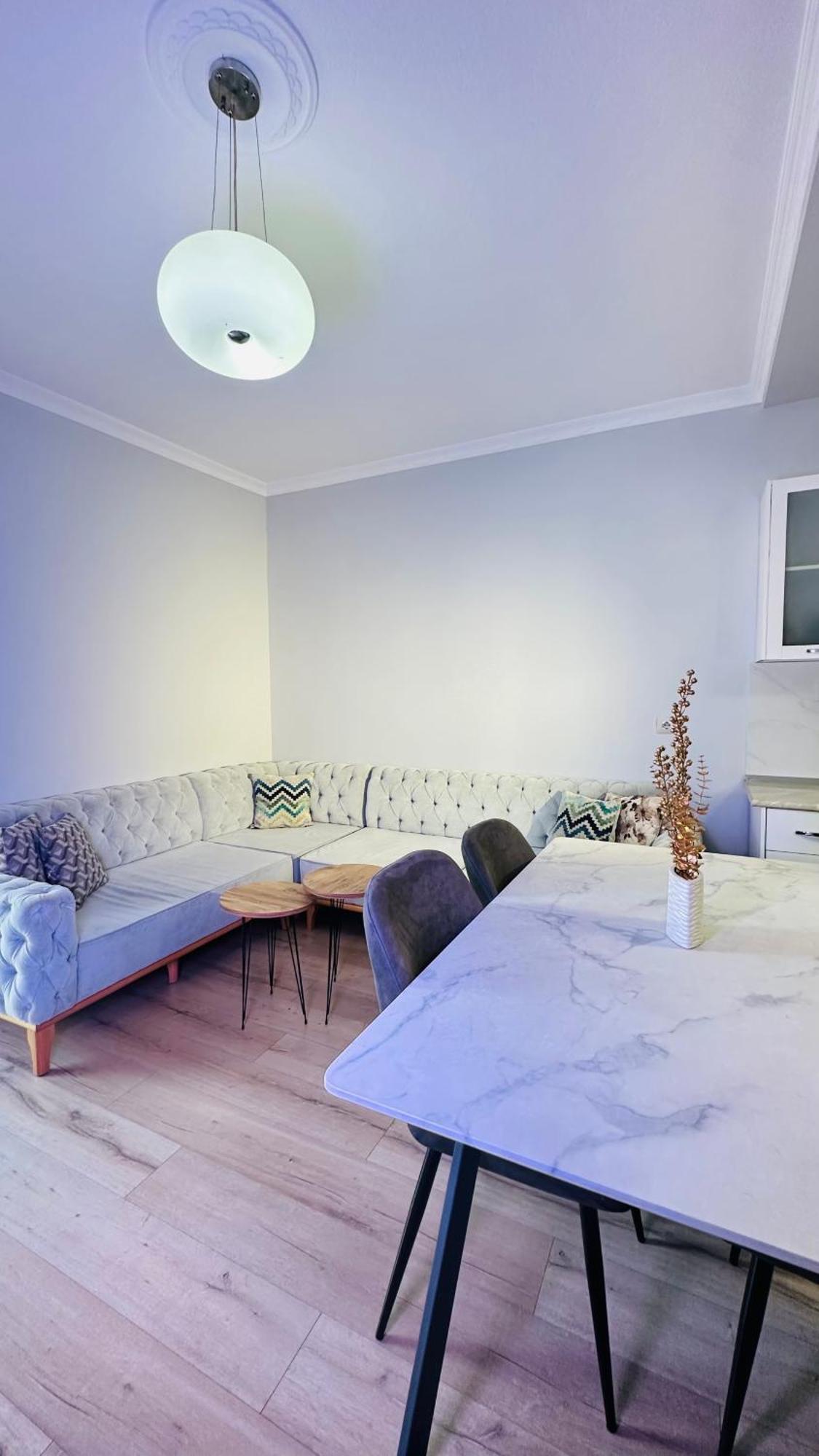 Bllok: Central Cozy Stay, 24/7 Self Check-In Тирана Екстер'єр фото